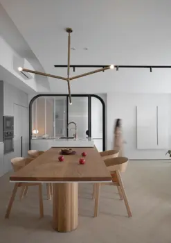 Living Curve