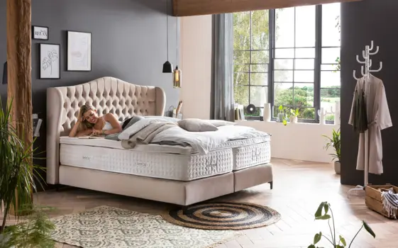 Boxspringbett Maison in Velours