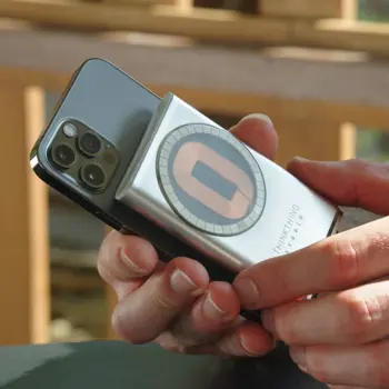 MagSafer2.0 - a MagSafe wireless charger that can be charged wirelessly