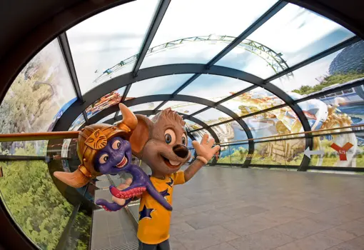 Immersive Skywalk-Branding