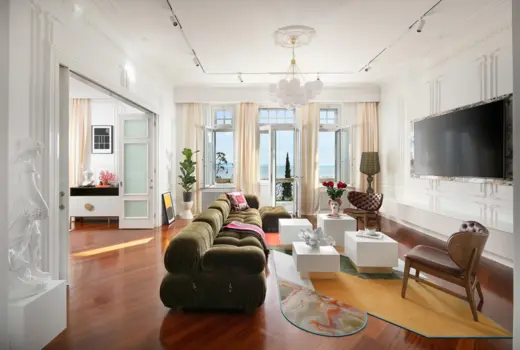 LUXURY APARTMENT IN AN ART NOUVEAU VILLA WITH NEARLY 2500 METRES OF CROWN MOULDINGS