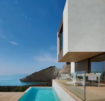 Concrete Modular House in Masnou
