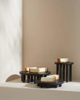 Nº 4 CAKE STAND Collection