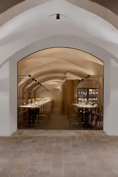 fink restaurant & suites
