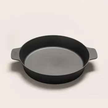 Die STUR Gusseisenpfanne 32 cm / The STUR Cast-Iron Pan 32 cm