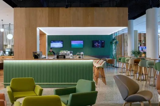 LOBBY HOLIDAY INN, PRAGUE
