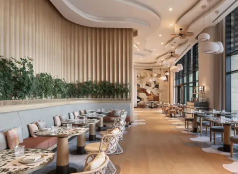 Regnum The Crown - Lotus Restaurant