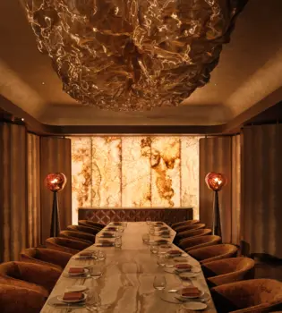 Regnum The Crown - Nuage Restaurant