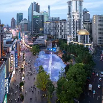 Renewal of Century Square in East Nanjing Road