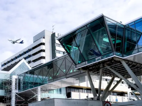 Skyline-Bahn Station inkl. Verbindungsgänge, Terminal 1 , Frankfurt Airport